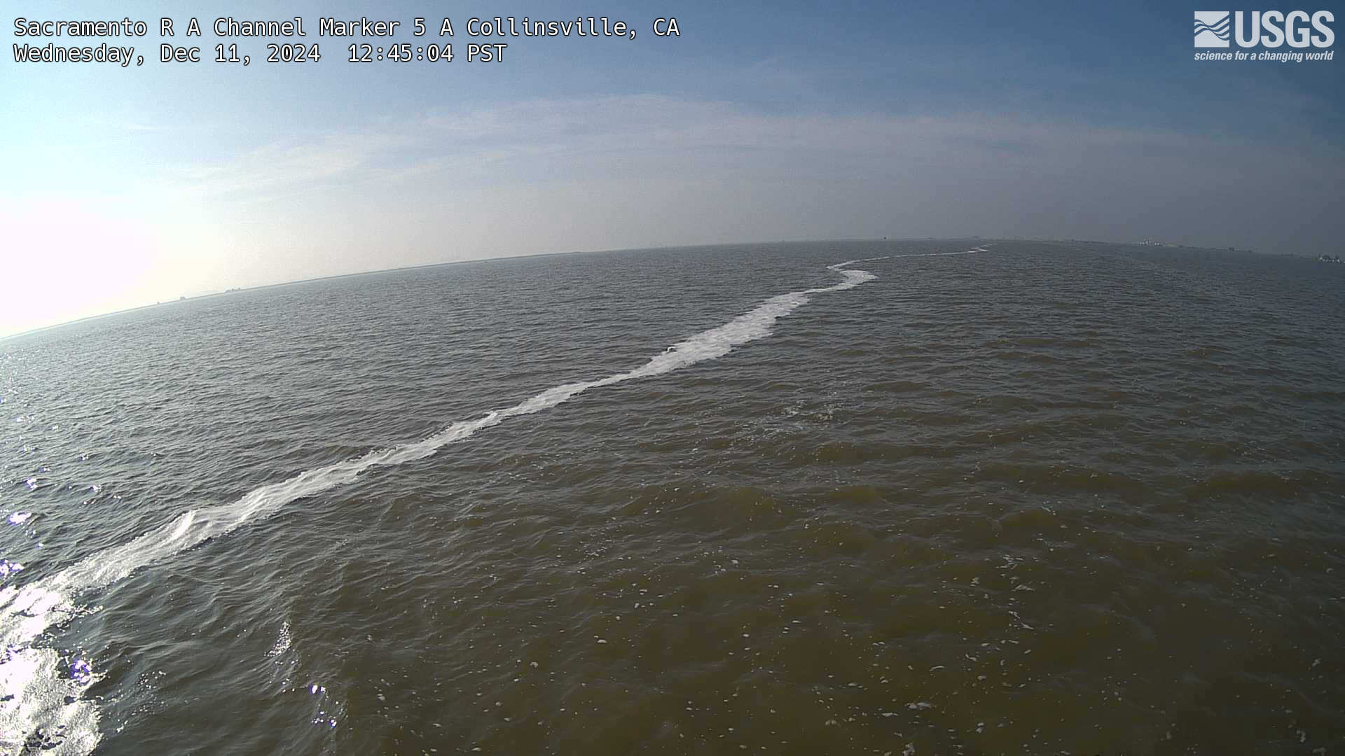 This is the most recent camera image of Sacramento R A Channel Marker 5 A Collinsville webcam.